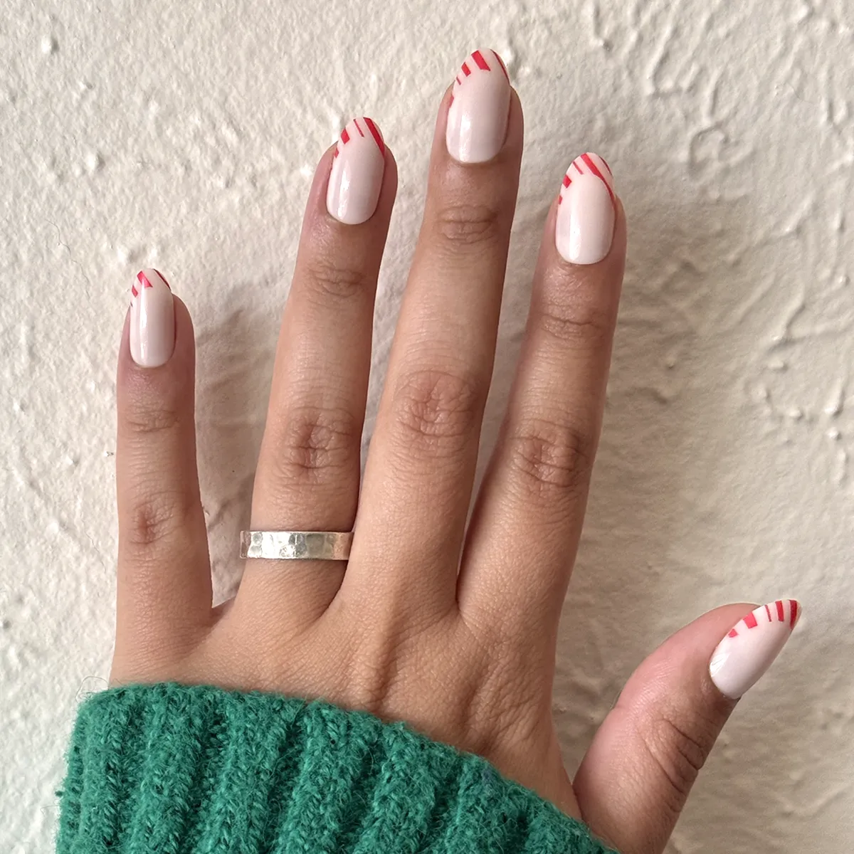 Candy Cane French | Medium | Oval - Tab Press-On